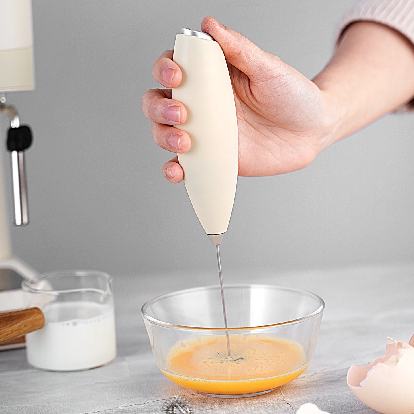 Electric Handheld Bubble Drink And Coffee Blender